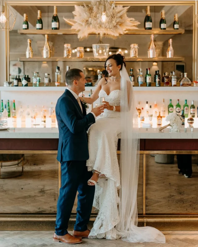Our stunning bar makes an incredible backdrop for your photos! Thank you so much to the amazing @phoeberossiphoto for capturing this beautiful photo of the newlyweds Mr & Mrs Glass, a huge congratulations to you both from the whole team at Pelham House! 😍🥂 #weddingvenue #eastsussexwedding #lewes #weddingplanners #weddingplanning #wedding #brideandgroom #congratulations #love #married #foreverstartstoday