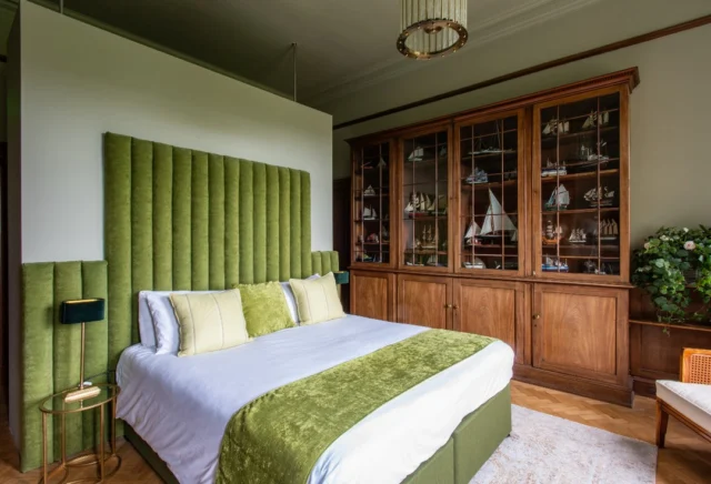 ✨ Celebrate in style, then stay in comfort. At Pelham House in Lewes, East Sussex, your wedding day flows seamlessly into an overnight retreat with 29 beautifully designed guest bedrooms. Friends and family can wake up together in the heart of historic Lewes, surrounded by Georgian charm and contemporary elegance.

Want to take a closer look? Book your visit today via the link in our bio.

📷: @marknicholson.photographer

#PelhamHouse #Stay #PelhamHouseWeddings #Accomodation #Lewes #BrightonWeddings #WeddingInspo #UkWeddings