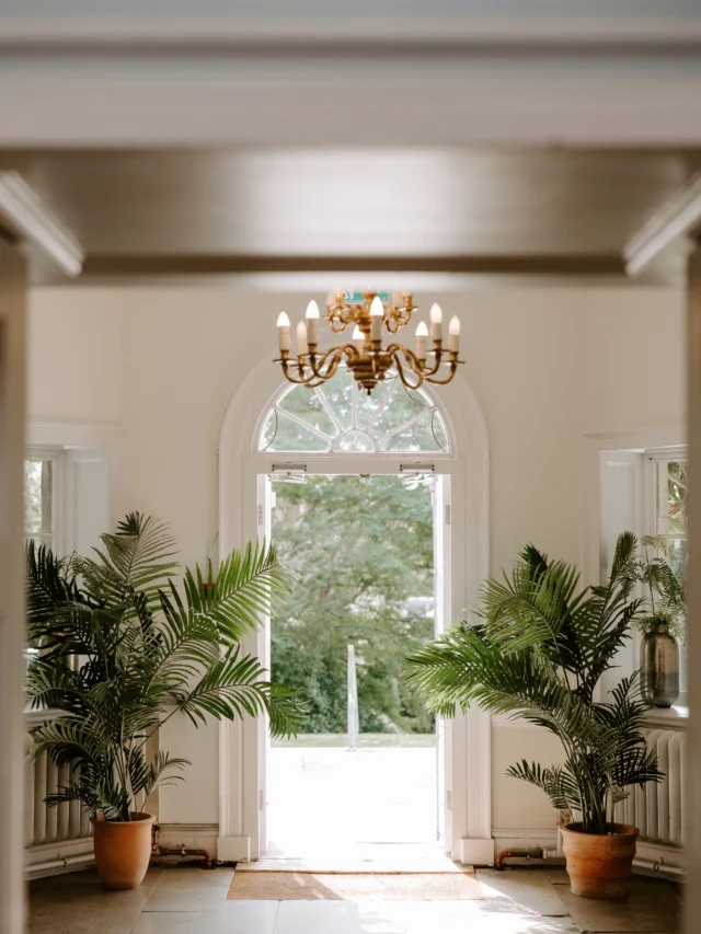 Sometimes less is truly more...With its Georgian architecture, historic character, and timeless backdrop, Pelham House shines with just a touch of understated styling. ✨

📷: @studiorougephotography

#pelhamhouse #pelhamhouseweddings #ukweddings #weddingstyling #weddinginspo #leweswedding #lewes
